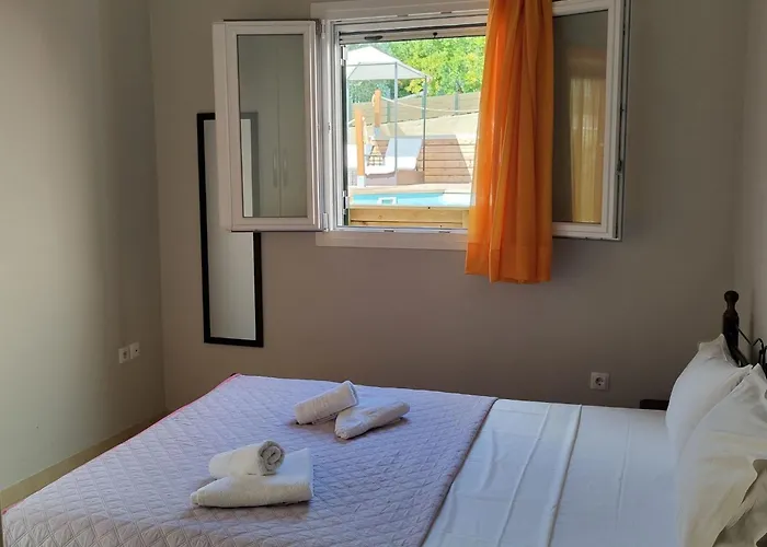 Gemuetliches Olympia Mit Pool By Interhome Ferienhaus Kalámi