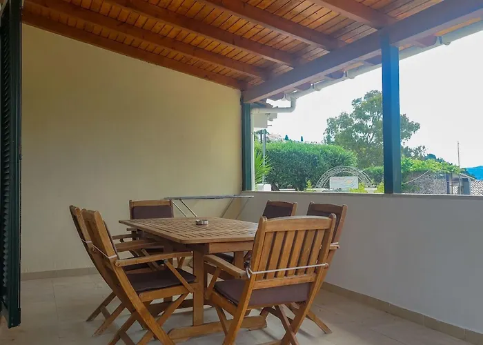 Ferienhaus Gemuetliches Olympia Mit Pool By Interhome *